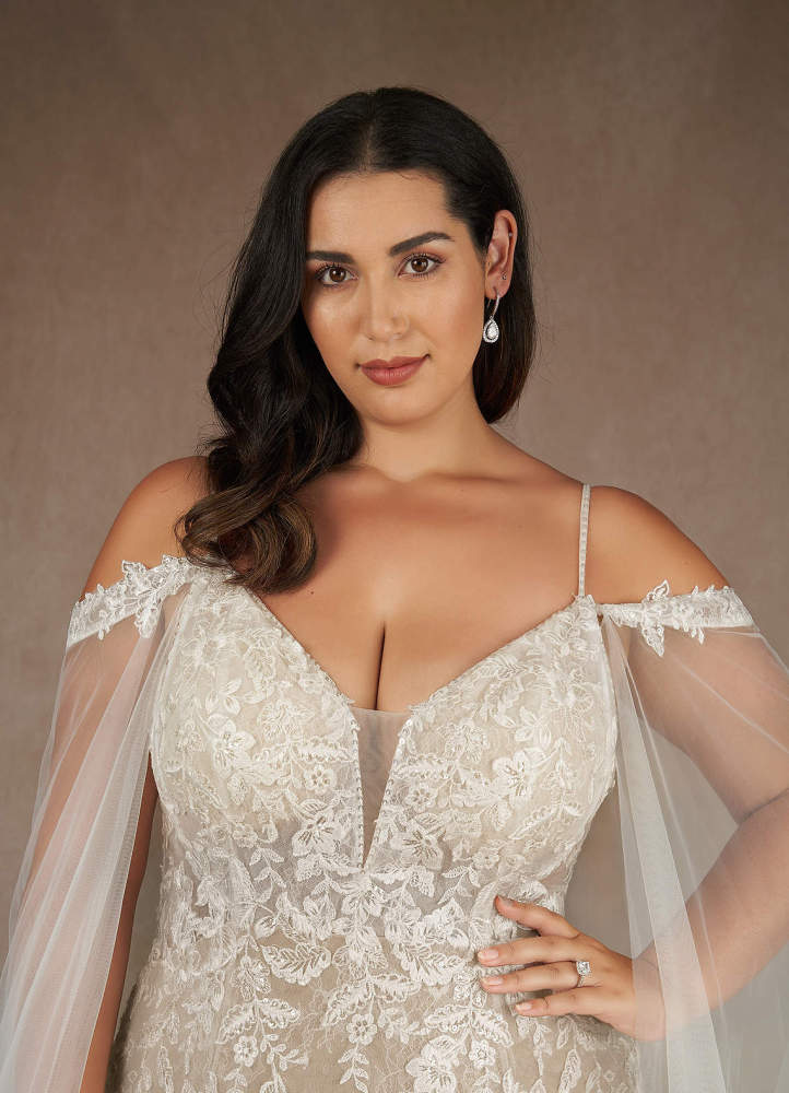 elyessen  Diamond White Mermaid V-Neck Sequins Tulle Dress