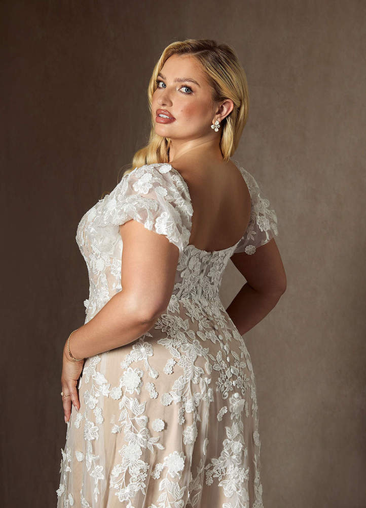 elyessen Diamond White A-Line Sweetheart Lace Dress