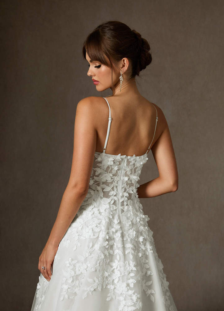 elyessen Alyson Diamond White Ball-Gown Lace Dress