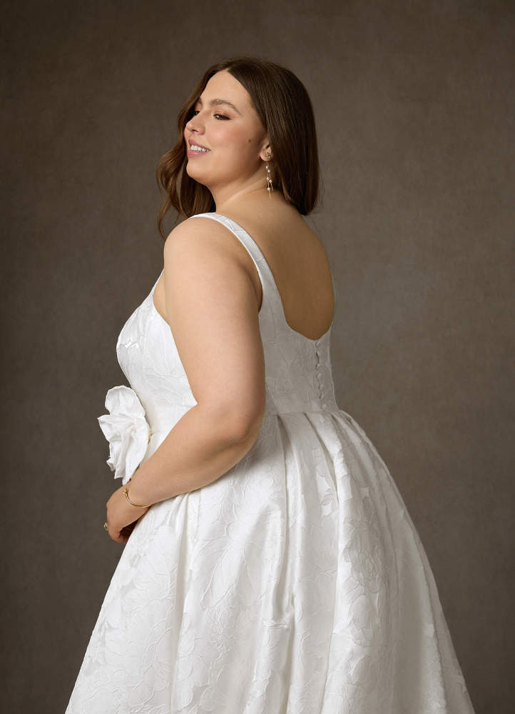 elyessen  Antique White Ball-Gown with Pockets Floral Jacquard Dress