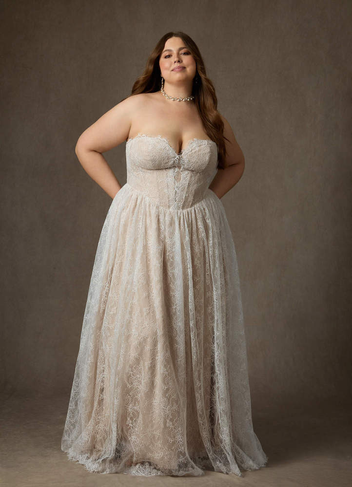 elyessen  Diamond White A-Line Strapless Lace Dress