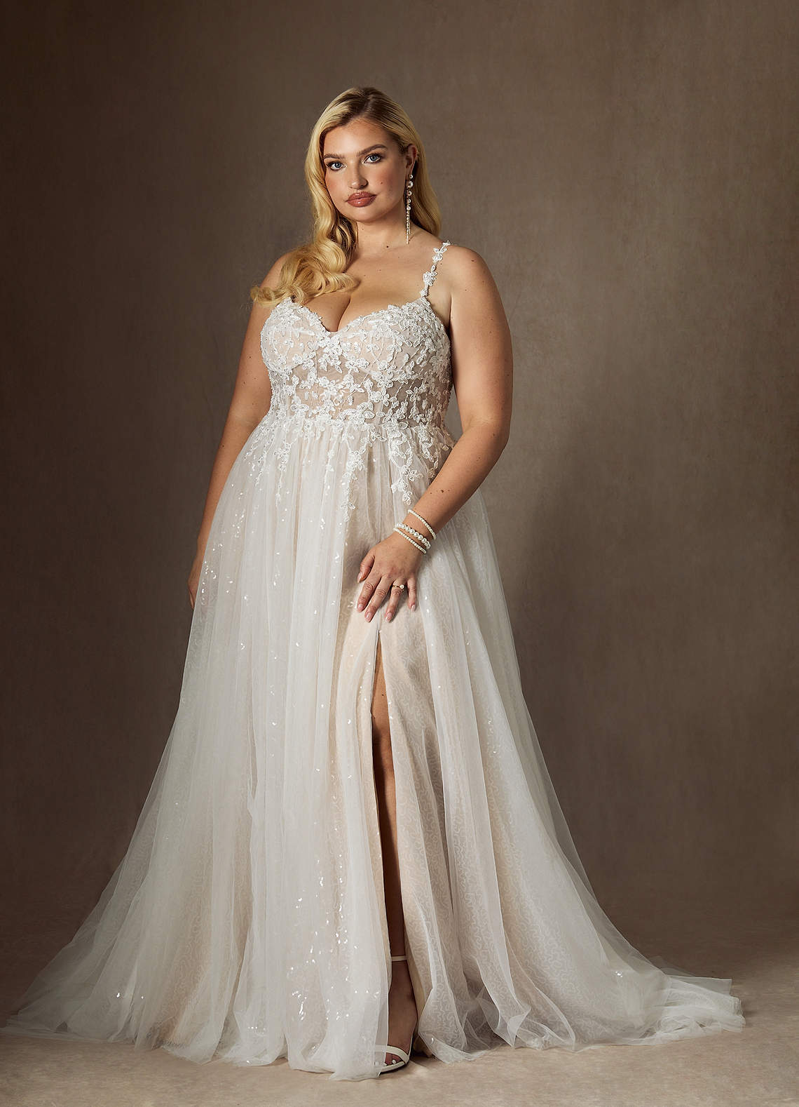 elyessen  Diamond White Champagne A-Line V-Neck Sequins Tulle Dress