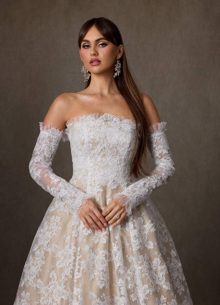 elyessen  Two-Piece Diamond White Ball-Gown Strapless Lace Dress