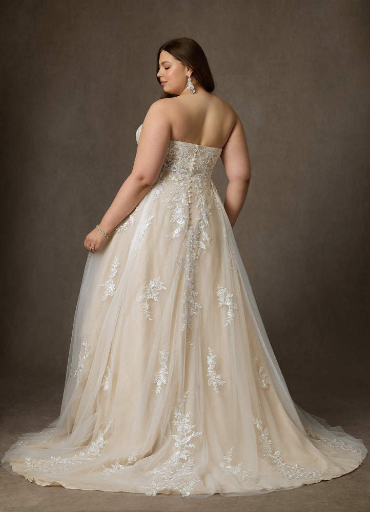 elyessen  Diamond White Ball-Gown Strapless Lace Dress