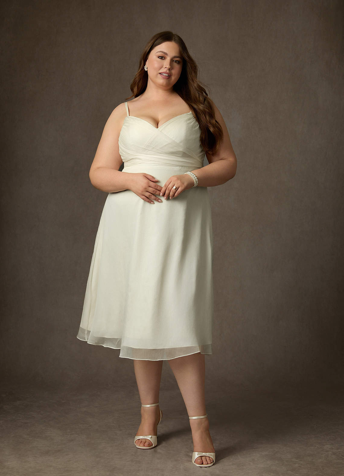 elyessen  Diamond White A-Line V-Neck Pleated Crinkle Chiffon Dress