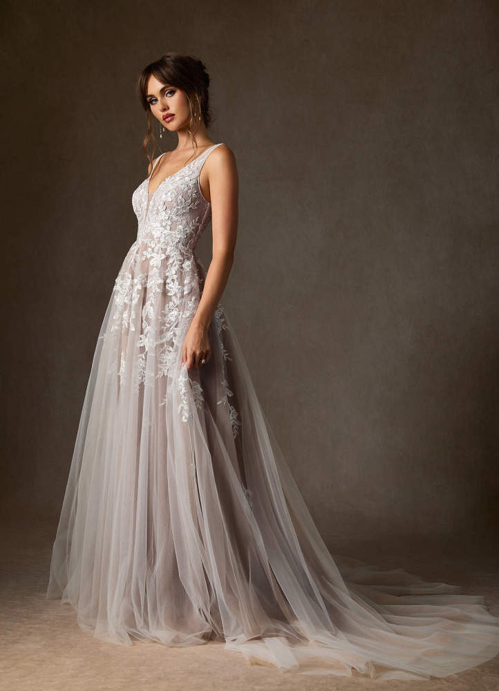 elyessen  Free pannier Diamond White A-Line V-Neck Sequins Tulle Dress