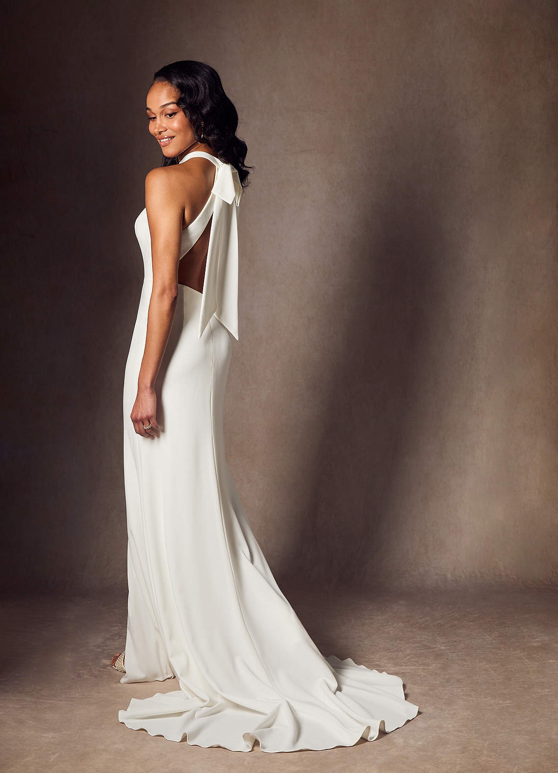 elyessen Aerith Stretch Diamond White Sheath Bow Stretch Crepe Dress
