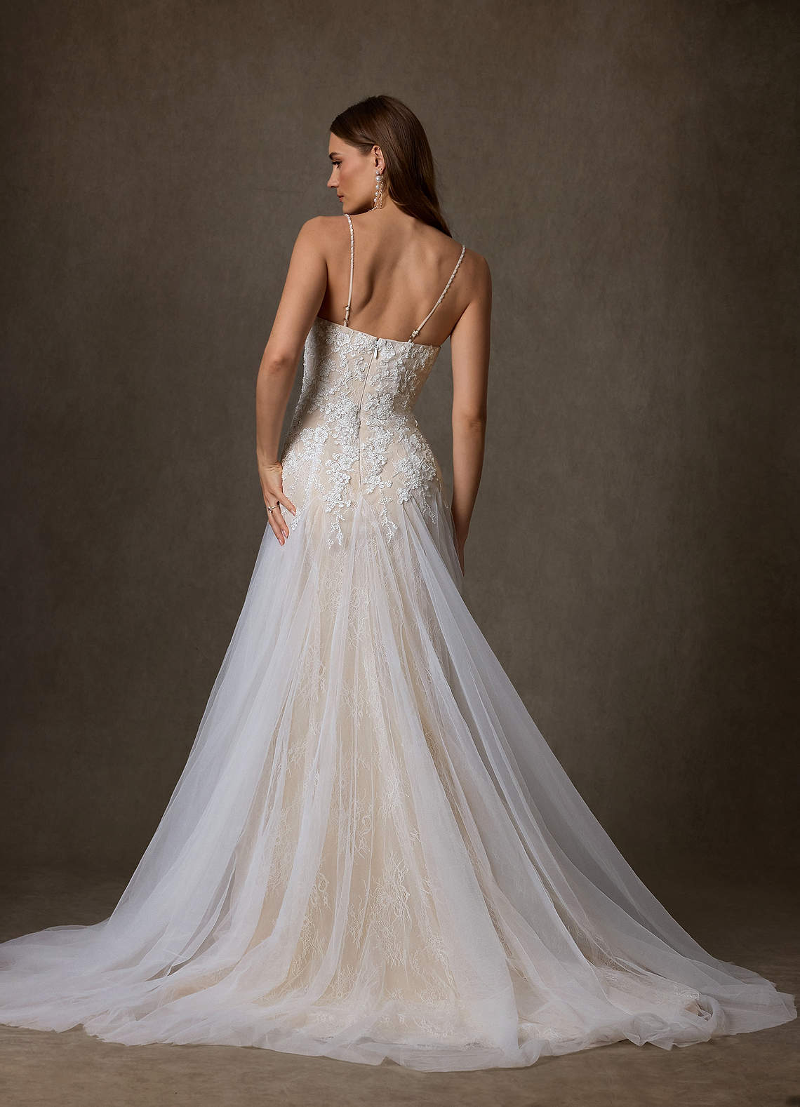 elyessen Lumina Diamond White A-Line Sweetheart Neckline Lace Dress