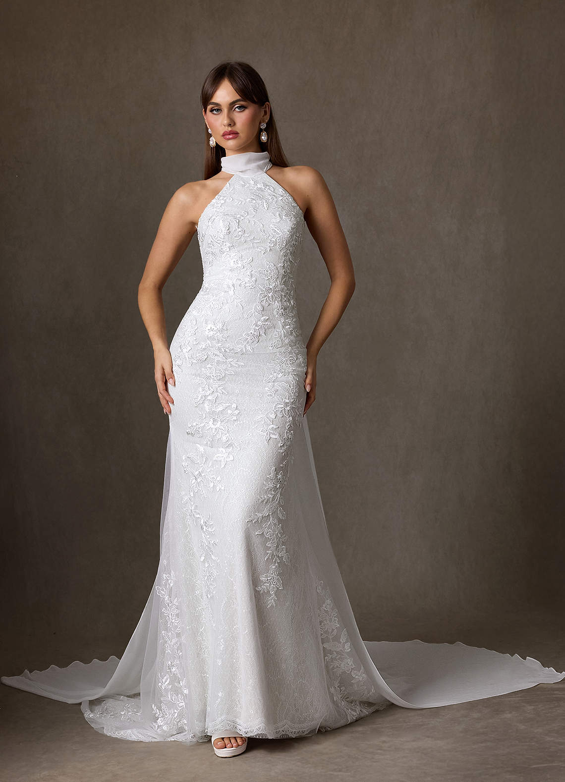 elyessen Kaiyana Diamond White Sheath High Neck Lace Dress