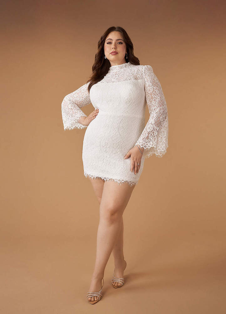 elyessen Ivie Diamond White Sheath High Neck Lace Dress