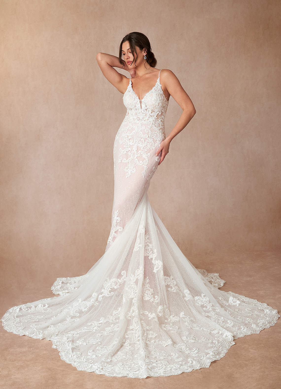 elyessen  Diamond White Mermaid V-Neck Lace Dress