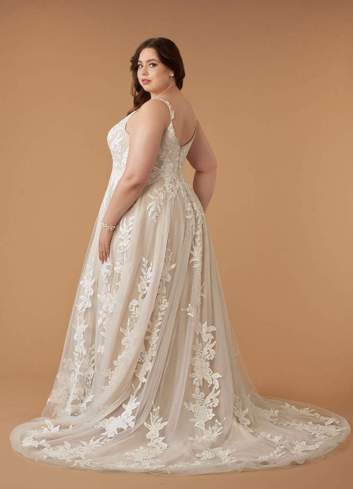elyessen  Diamond White A-Line V-Neck Sequins Tulle Dress