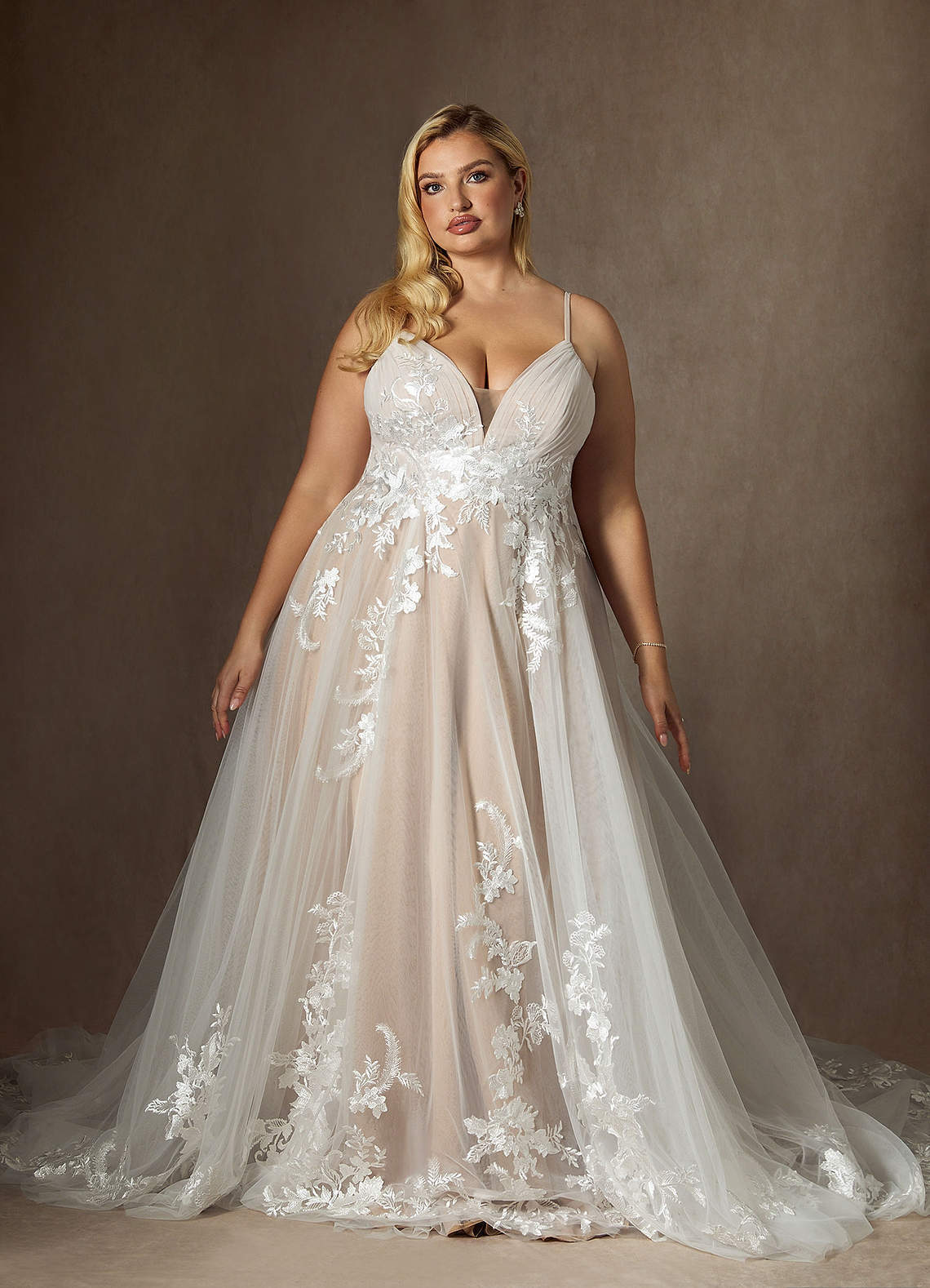 elyessen  Diamond White A-Line V-Neck Sequins Tulle Dress