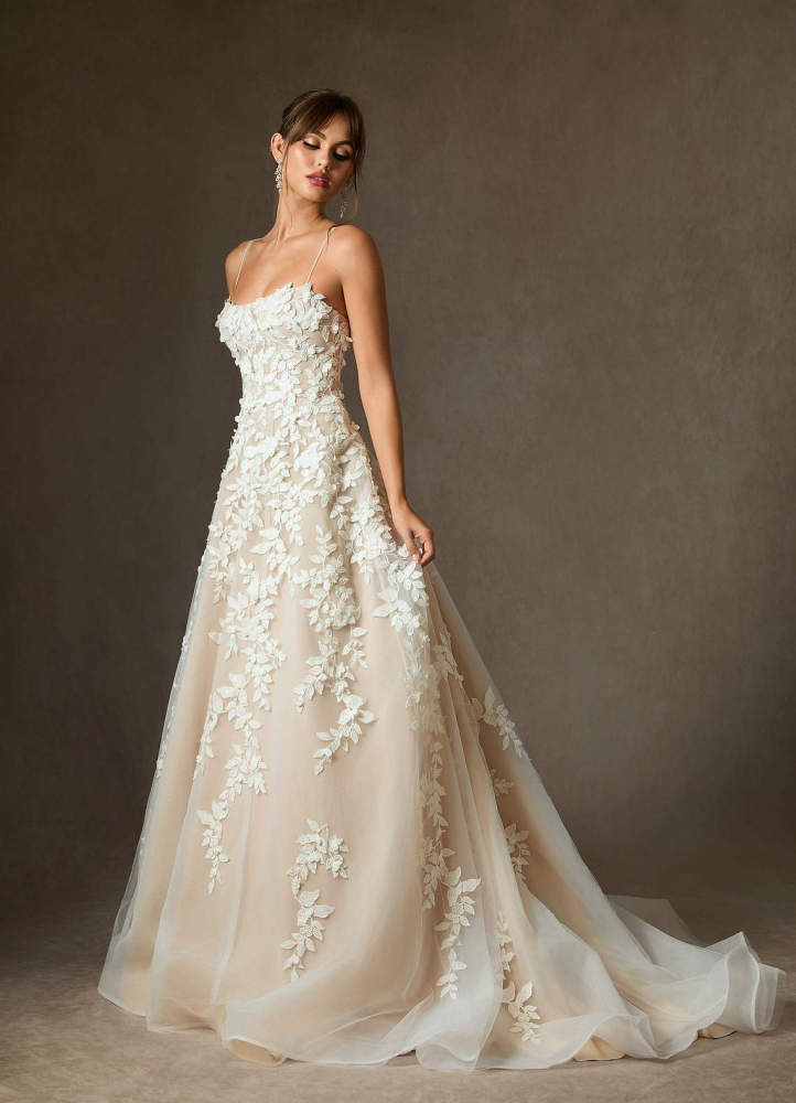 elyessen Alyson Diamond White Ball-Gown Lace Dress