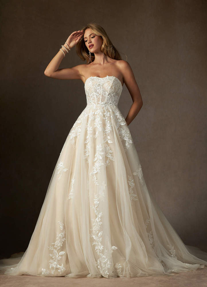 elyessen  Diamond White Ball-Gown Strapless Lace Dress