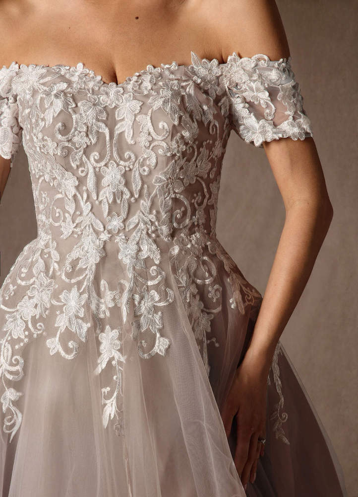 elyessen  Diamond White Ball-Gown Off the Shoulder Tulle Dress