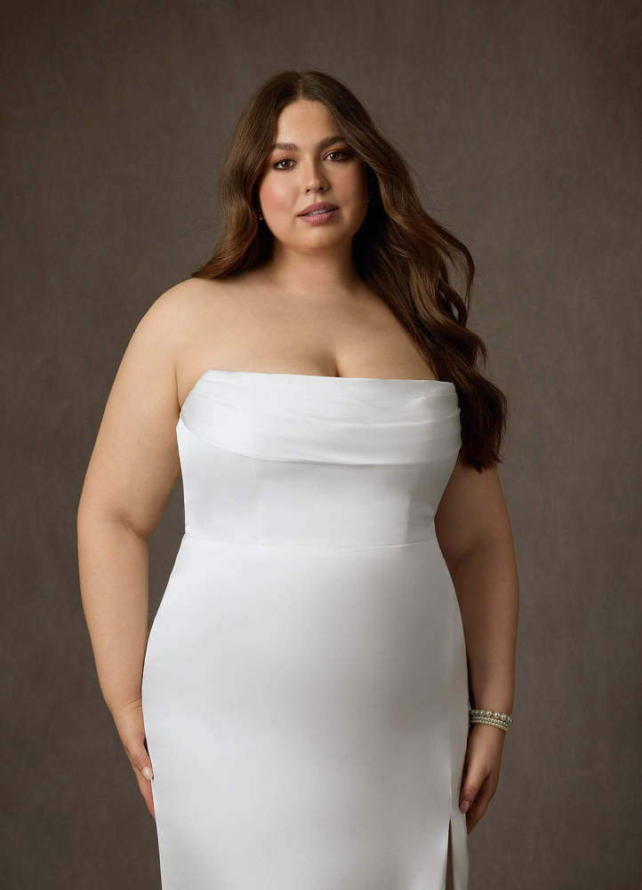 elyessen  Stretch Diamond White Sheath Side Slit Stretch Satin Dress
