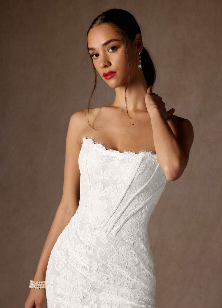 elyessen Starla Diamond White Sheath Strapless Lace Dress