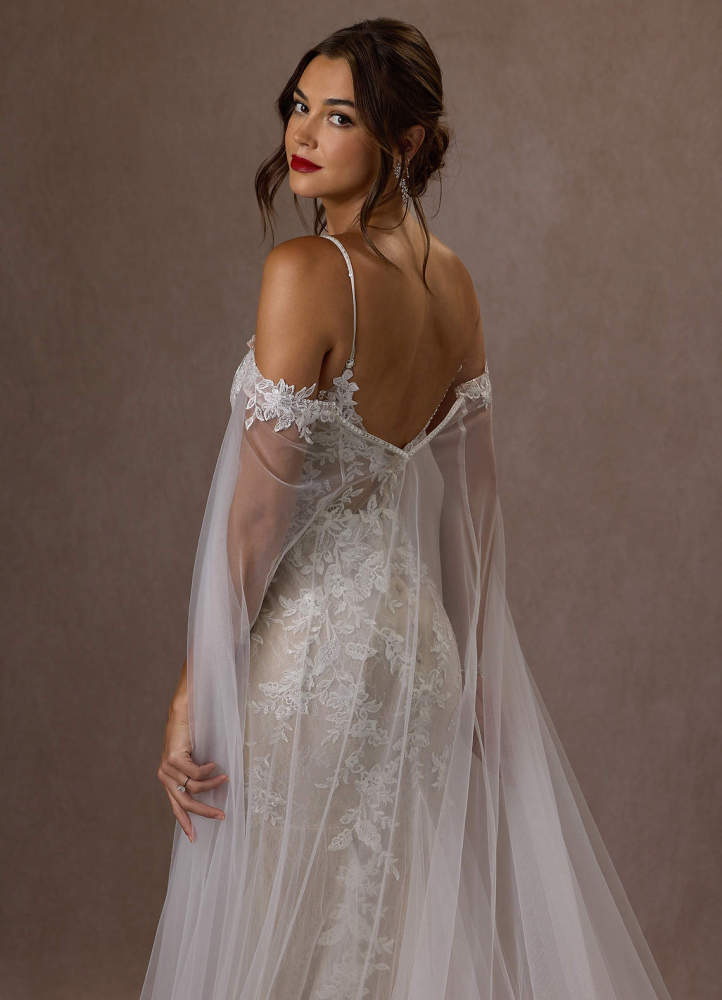 elyessen  Diamond White Mermaid V-Neck Sequins Tulle Dress