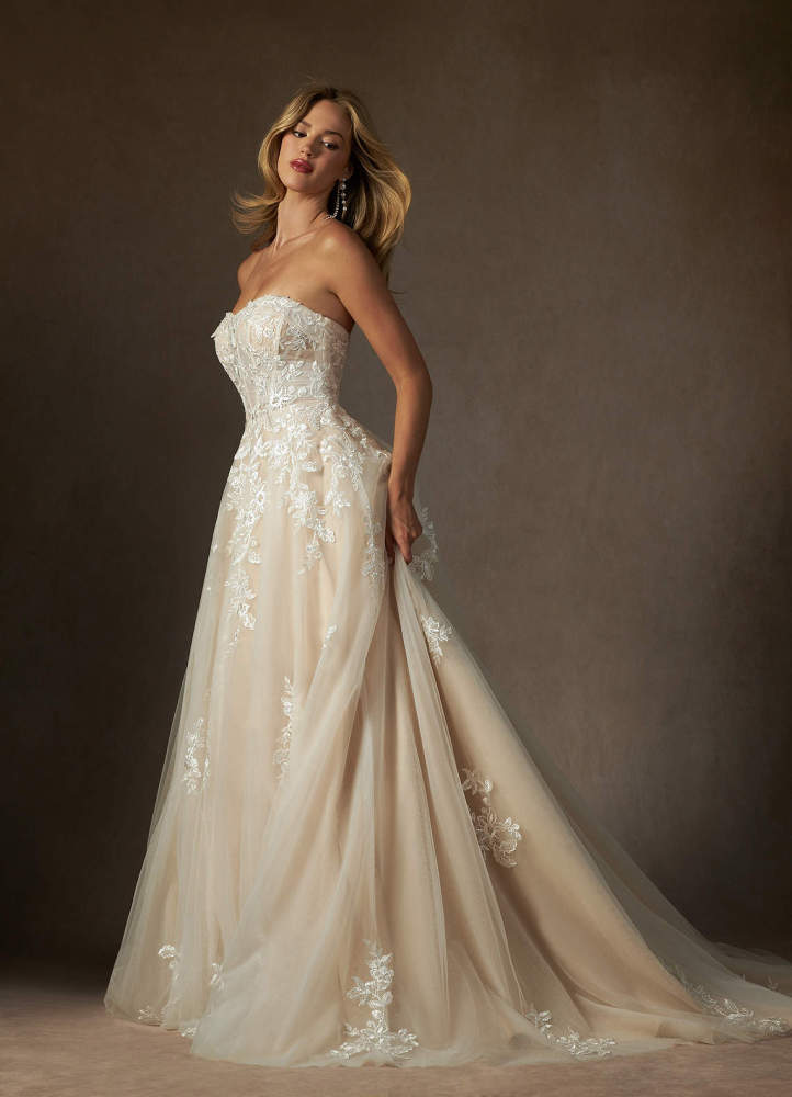 elyessen  Diamond White Ball-Gown Strapless Lace Dress