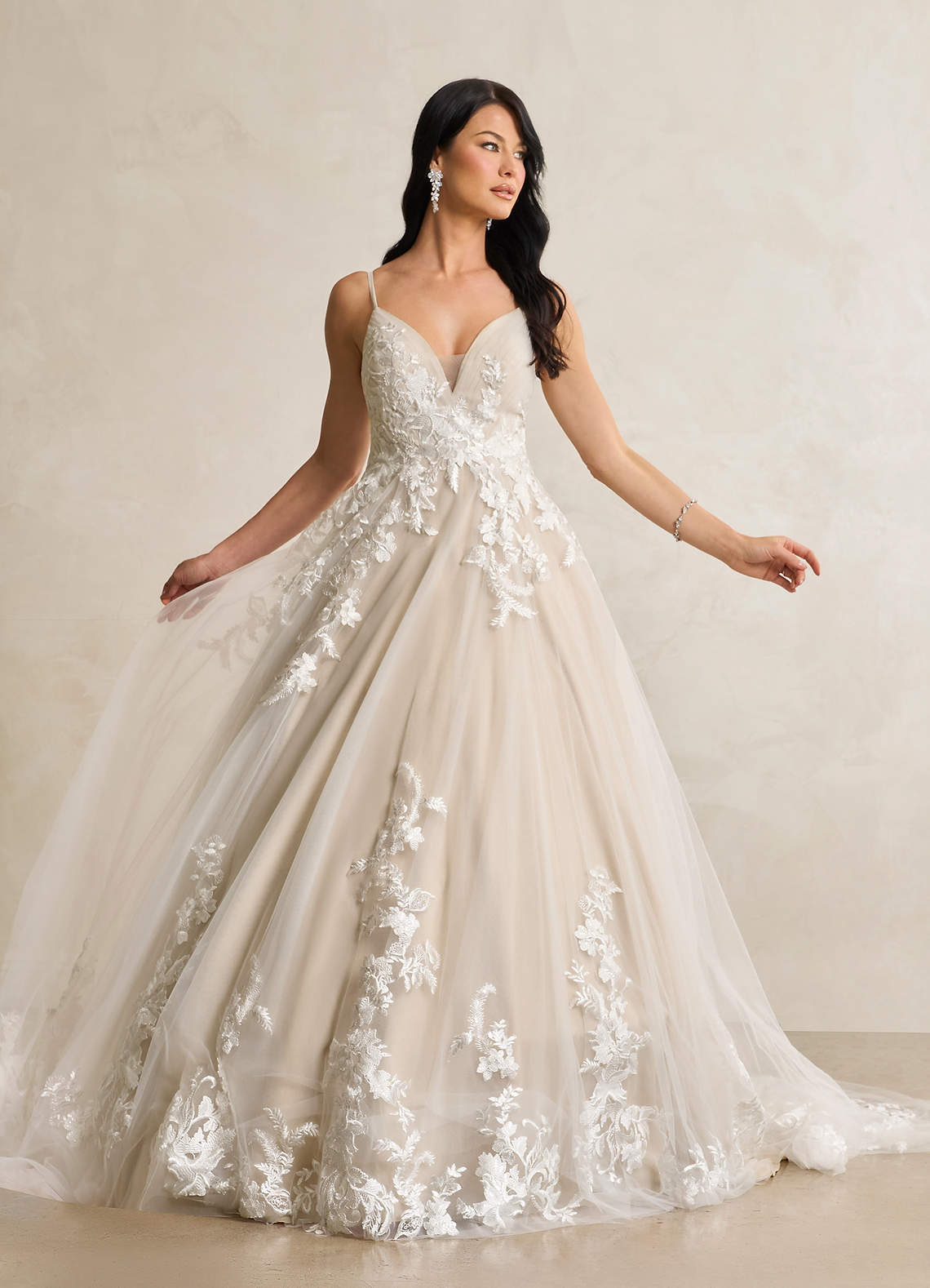 elyessen  Diamond White A-Line V-Neck Sequins Tulle Dress