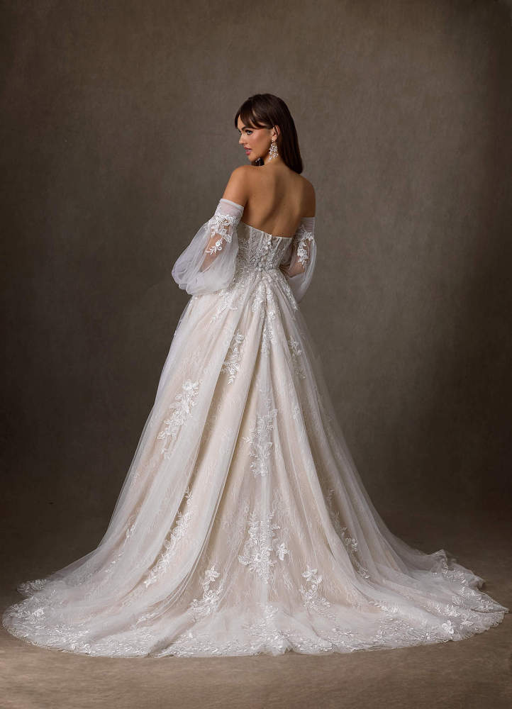 elyessen Two-Piece Diamond White Ball-Gown Strapless Lace Dress