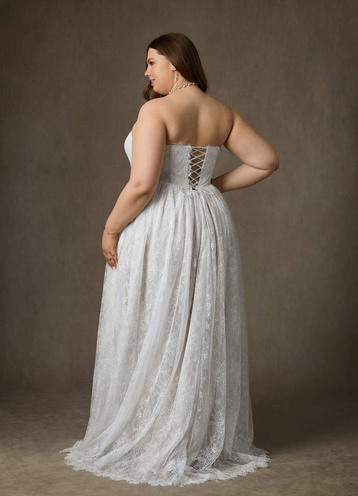 elyessen Lorena Diamond White A-Line Strapless Lace Dress