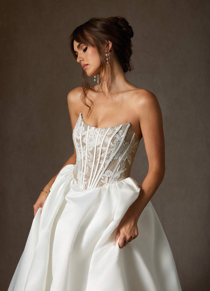 elyessen  Diamond White Ball-Gown Strapless Lace Dress