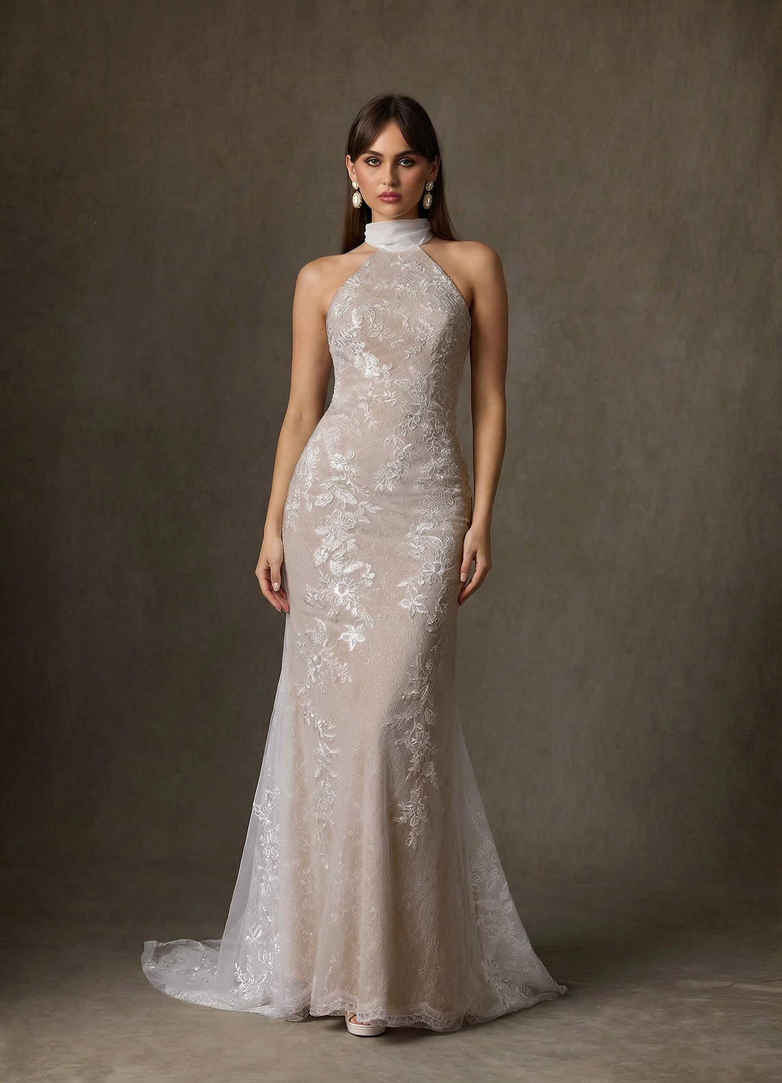 elyessen  Diamond White Sheath High Neck Lace Dress