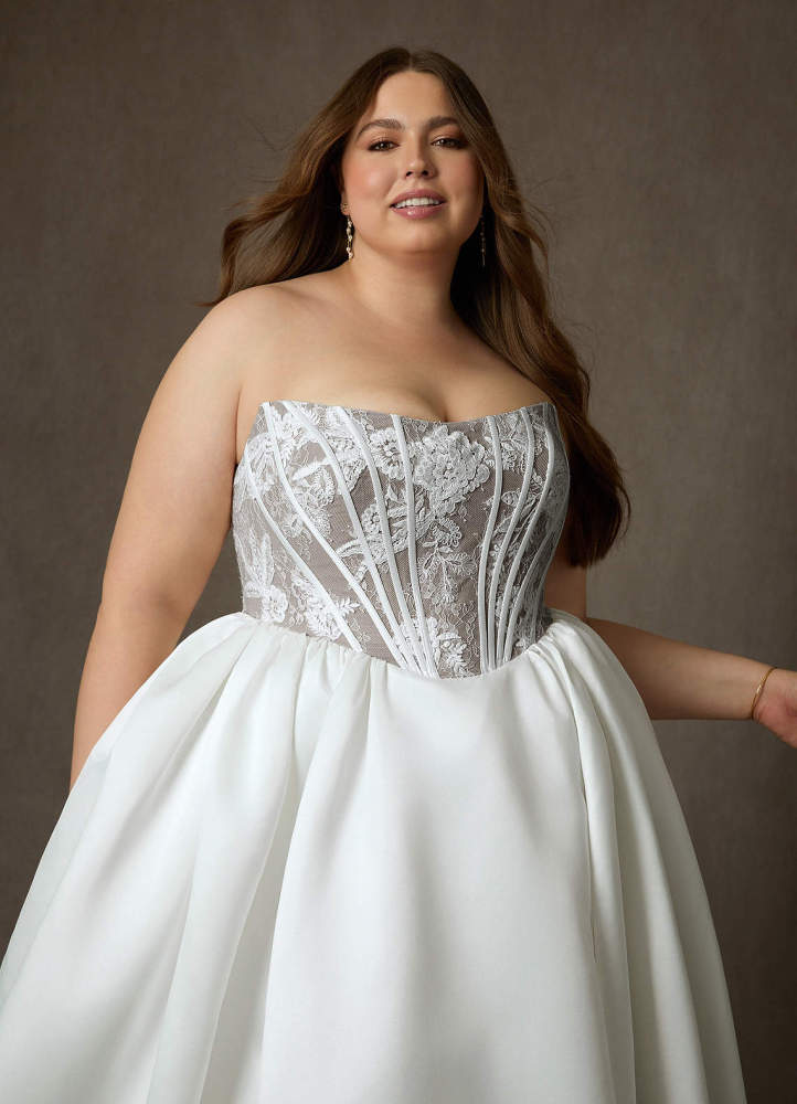 elyessen  Diamond White Ball-Gown Strapless Lace Dress