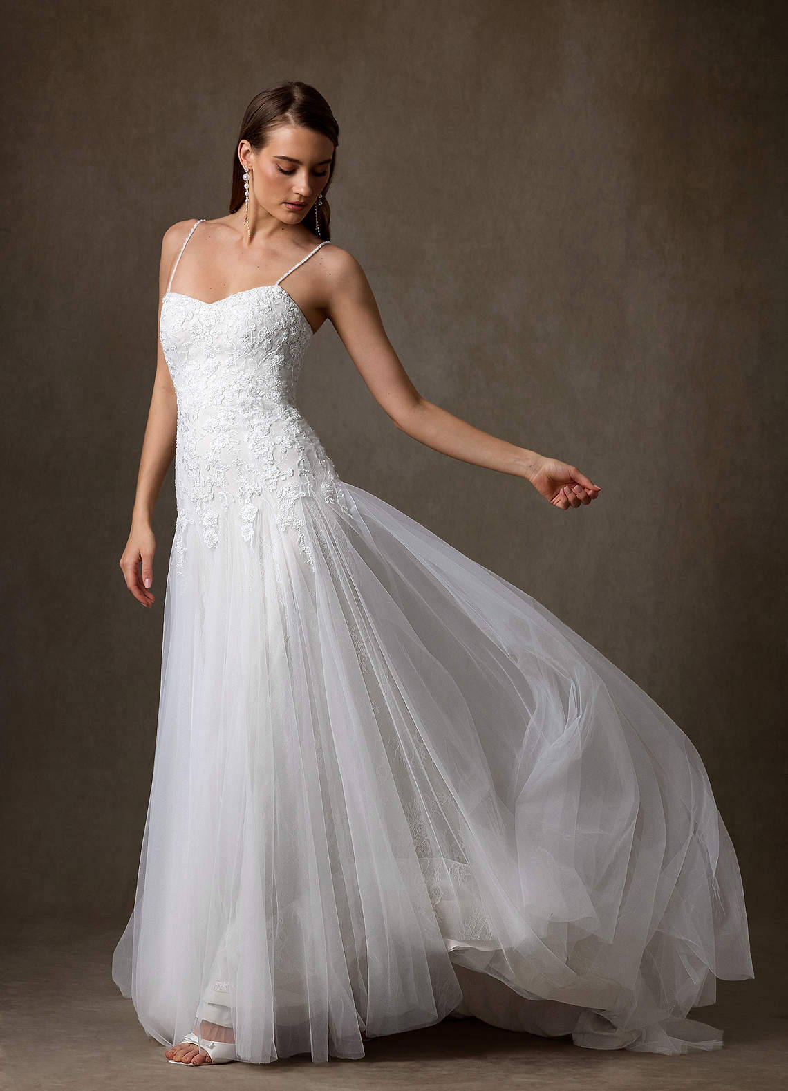 elyessen Lumina Diamond White A-Line Sweetheart Neckline Lace Dress