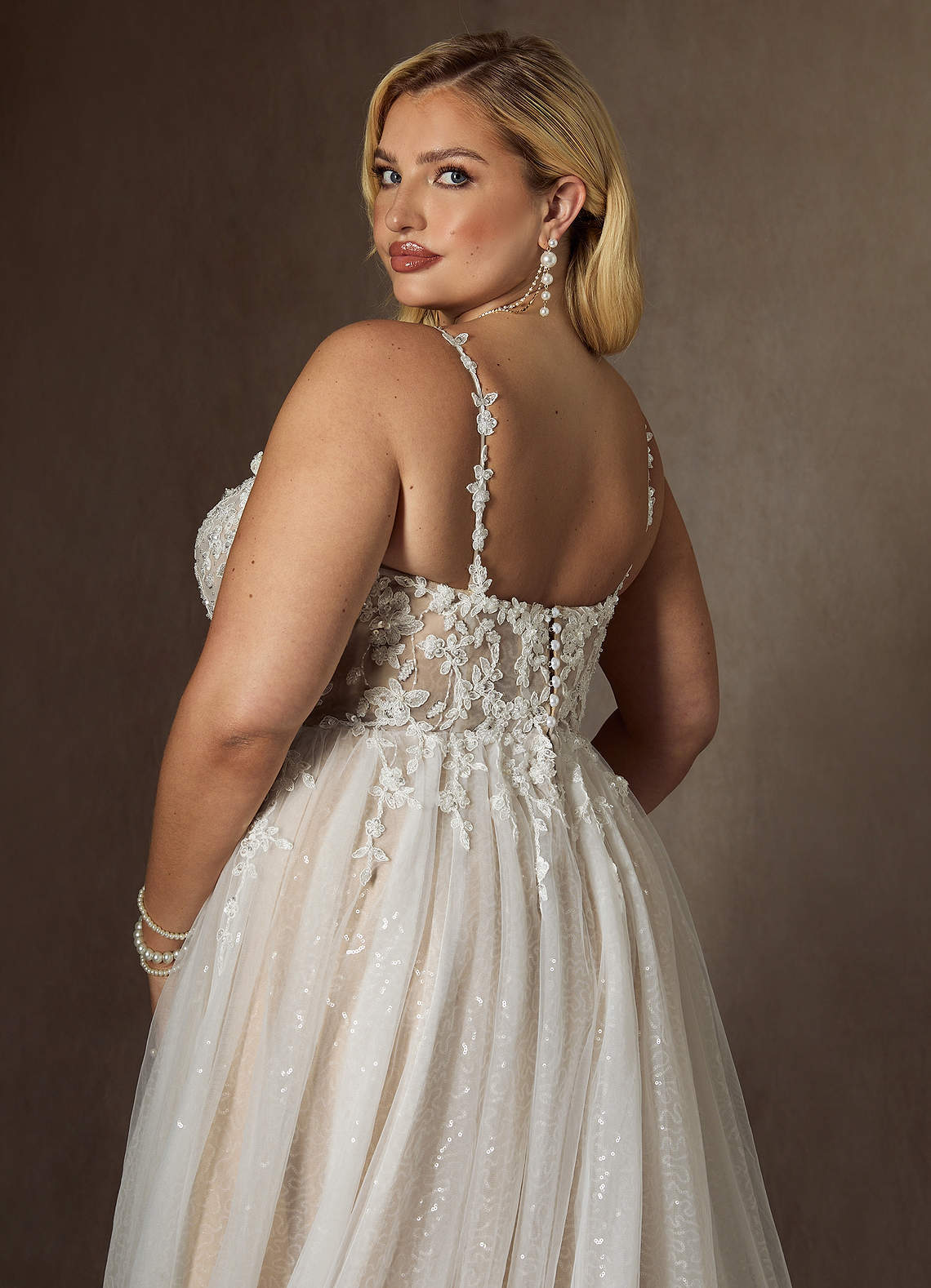 elyessen  Diamond White Champagne A-Line V-Neck Sequins Tulle Dress