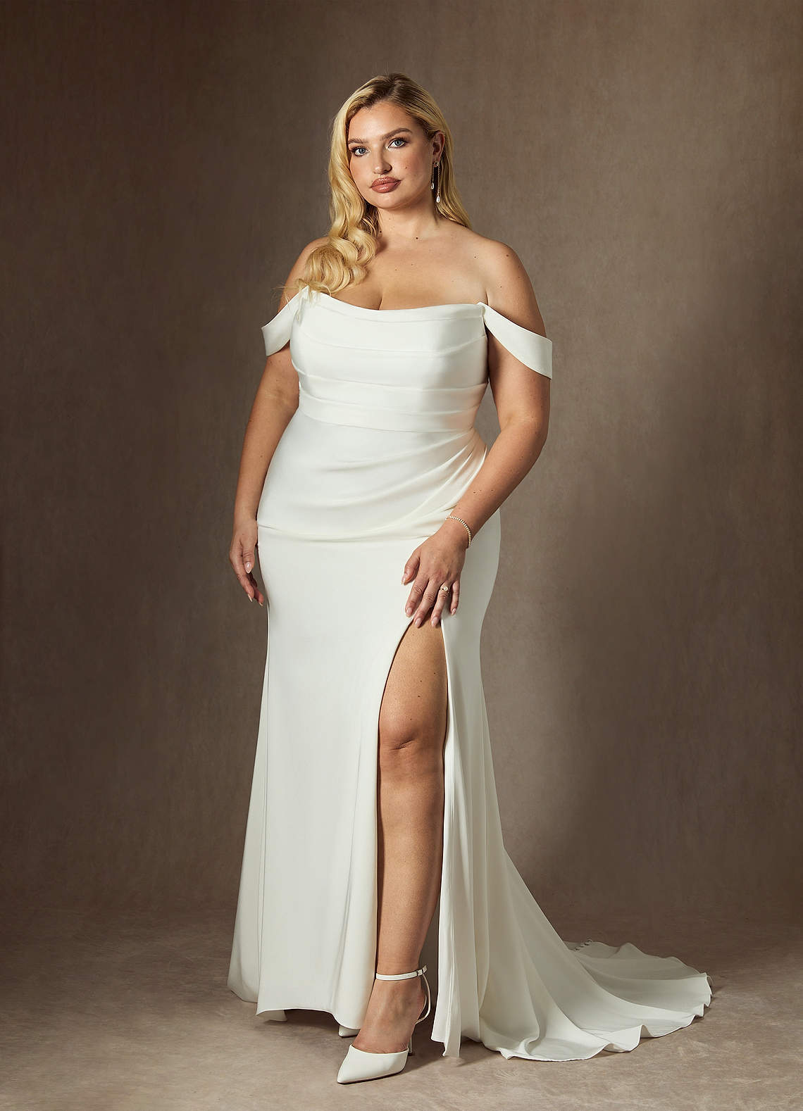 elyessen Moonlight Diamond White Mermaid Scoop Pleated Crepe Back Satin Dress