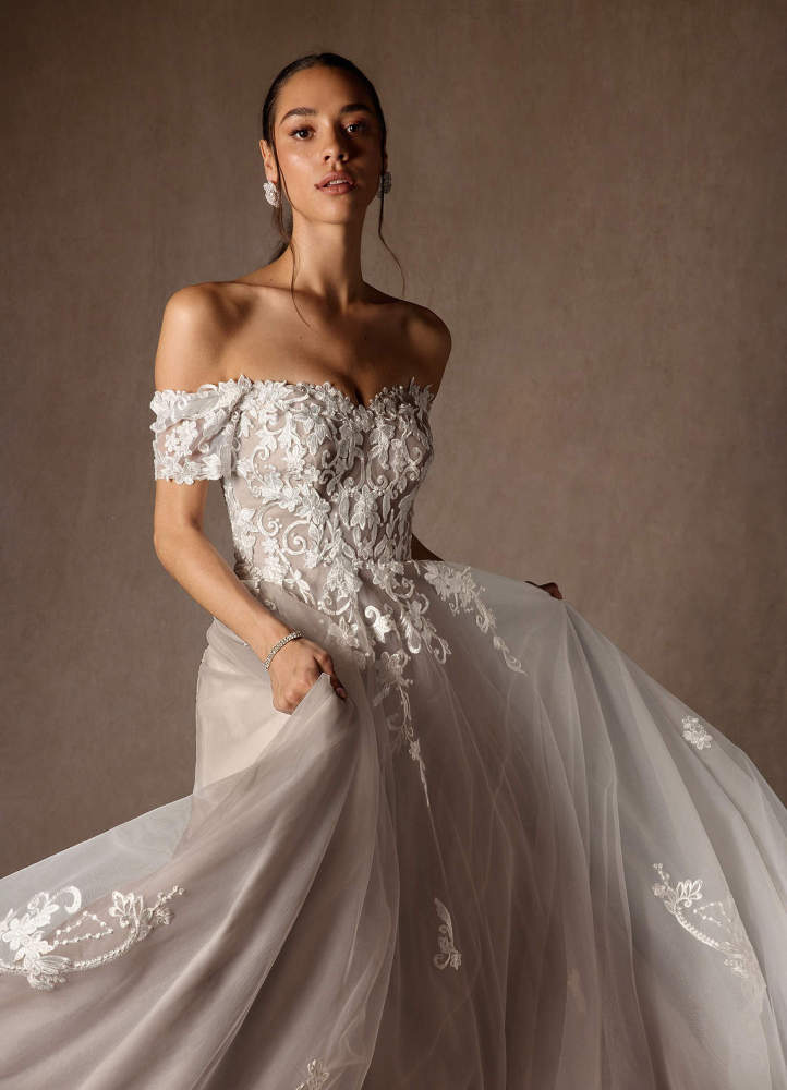 elyessen  Diamond White Ball-Gown Off the Shoulder Tulle Dress