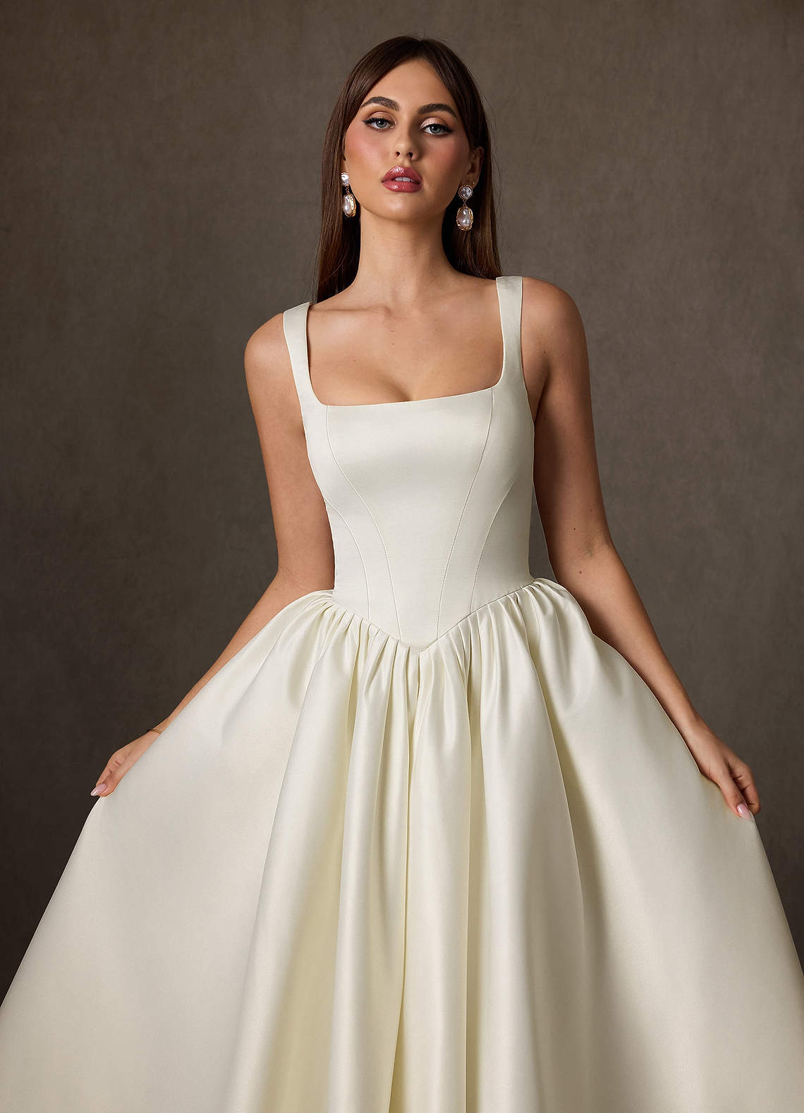 elyessen Verina Diamond White A-Line with Pockets Satin Dress