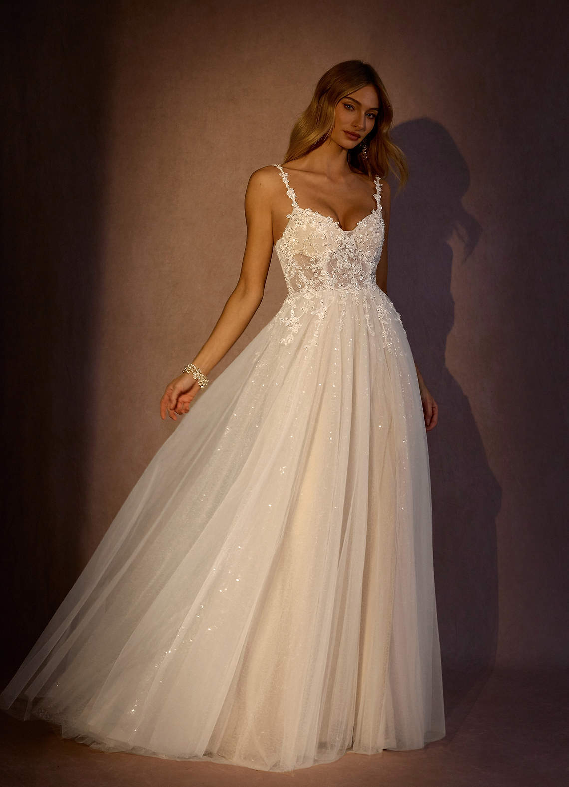 elyessen  Diamond White Champagne A-Line V-Neck Sequins Tulle Dress