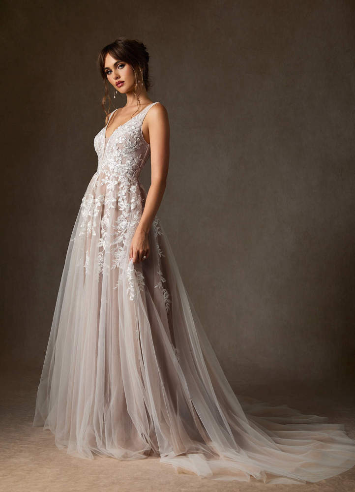 elyessen  Free pannier Diamond White A-Line V-Neck Sequins Tulle Dress
