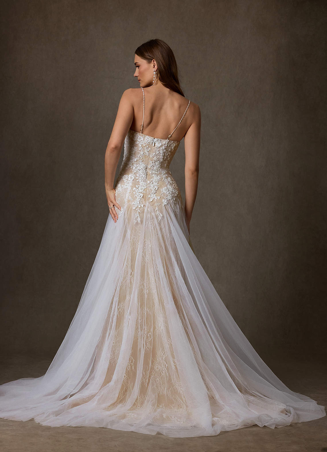 elyessen Diamond White A-Line Sweetheart Neckline Lace Dress