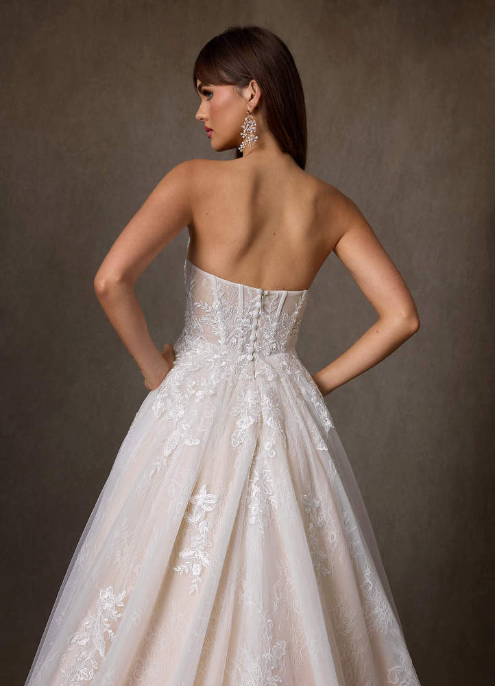 elyessen Two-Piece Diamond White Ball-Gown Strapless Lace Dress