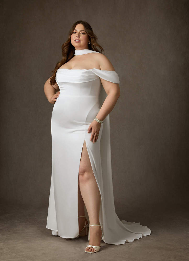 elyessen Blithe Stretch Diamond White Sheath Side Slit Stretch Satin Dress