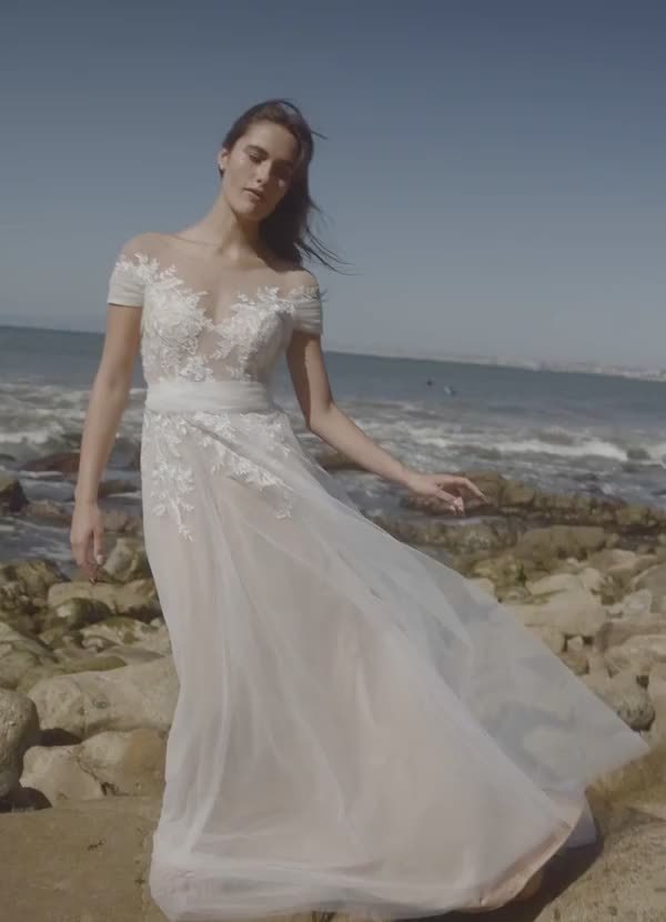 elyessen Cindy Diamond White A-Line Illusion Off-The-Shouler Lace Tulle Dress