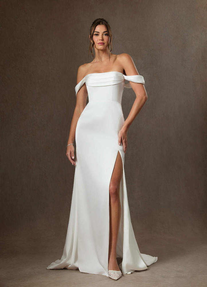 elyessen Blithe Stretch Diamond White Sheath Side Slit Stretch Satin Dress