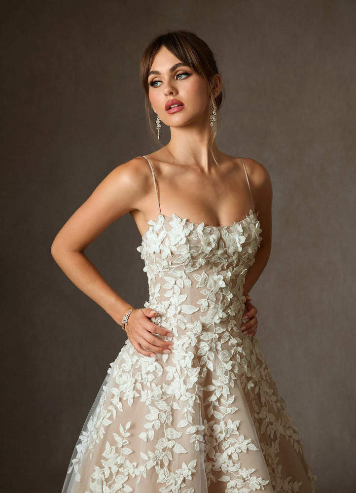 elyessen  Diamond White Ball-Gown Lace Dress