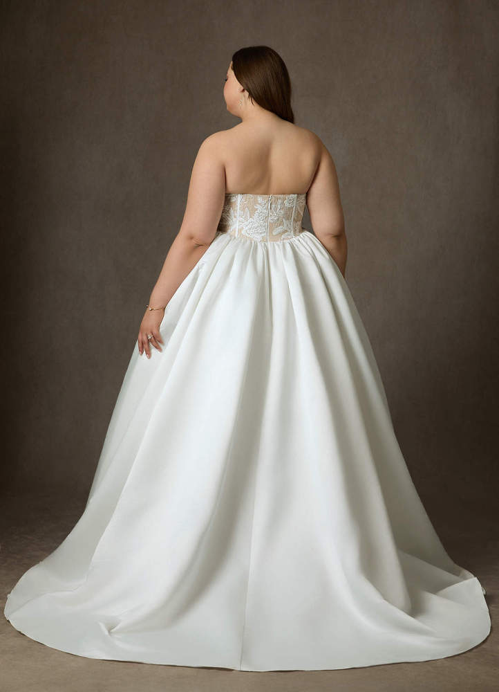 elyessen  Diamond White Ball-Gown Strapless Lace Dress
