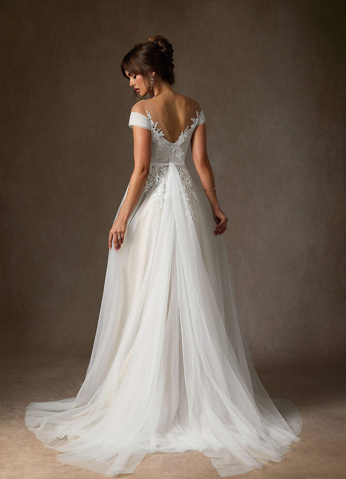 elyessen Cindy Diamond White A-Line Illusion Off-The-Shouler Lace Tulle Dress