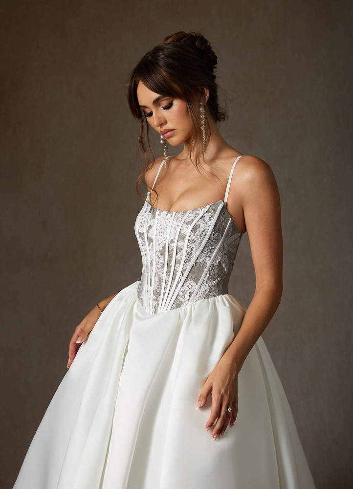 elyessen  Diamond White Ball-Gown Strapless Lace Dress