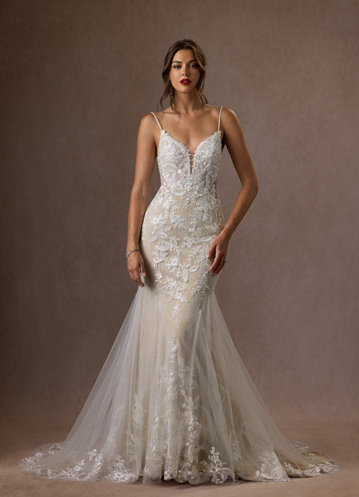 elyessen  Diamond White Mermaid V-Neck Sequins Tulle Dress