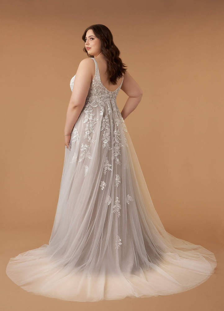 elyessen  Free pannier Diamond White A-Line V-Neck Sequins Tulle Dress