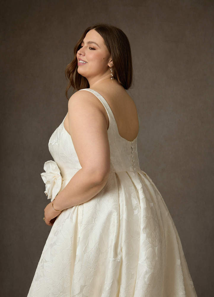 elyessen  Antique White Ball-Gown with Pockets Floral Jacquard Dress
