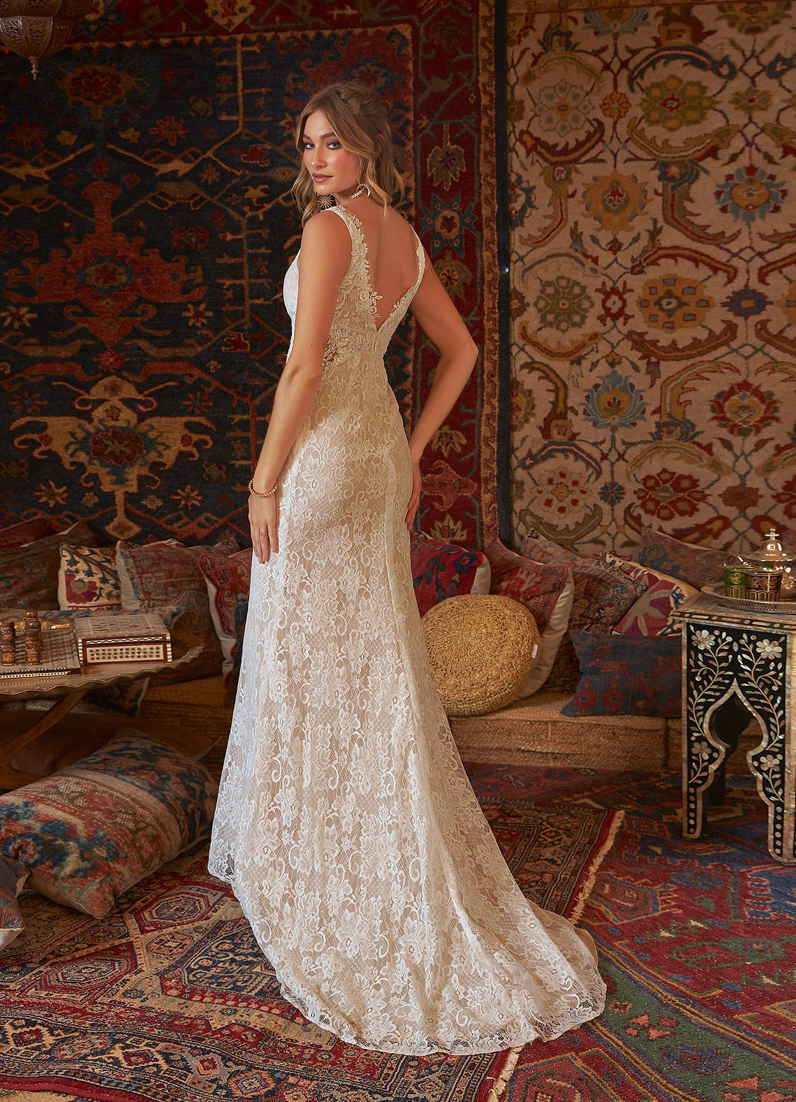elyessen  Diamond White Champagne Mermaid V-Neck Lace Tulle Dress